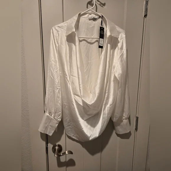 2 Fashion Nova cowl neck tops - Picture 4 of 7